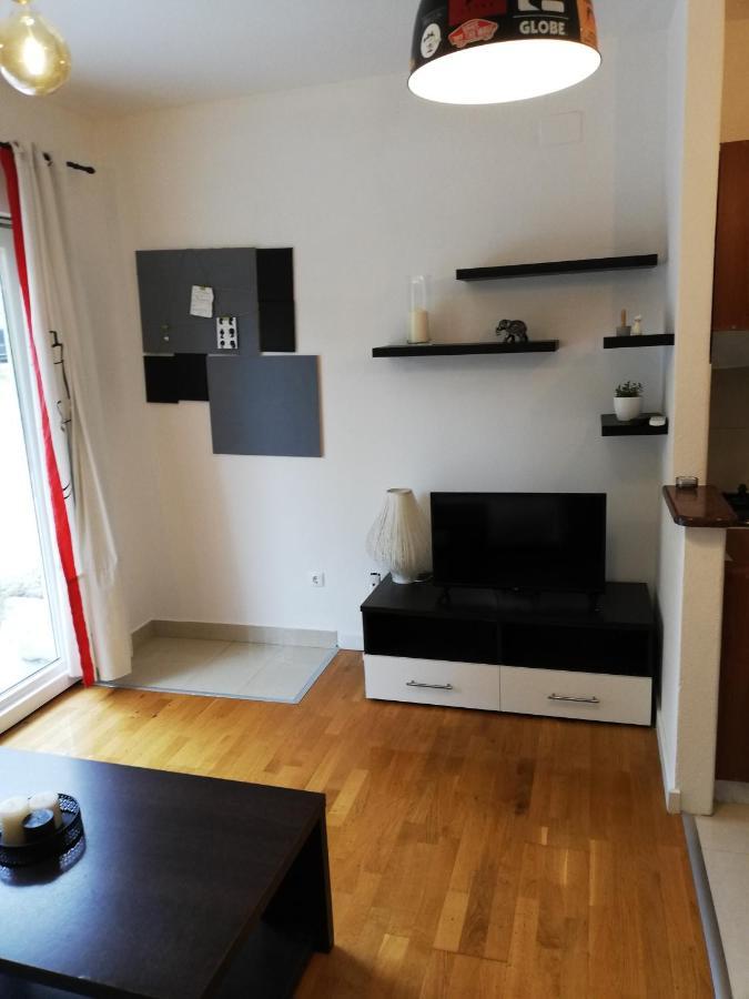 Mala Tonina Apartment Tucepi Ngoại thất bức ảnh