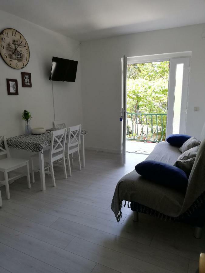 Mala Tonina Apartment Tucepi Ngoại thất bức ảnh